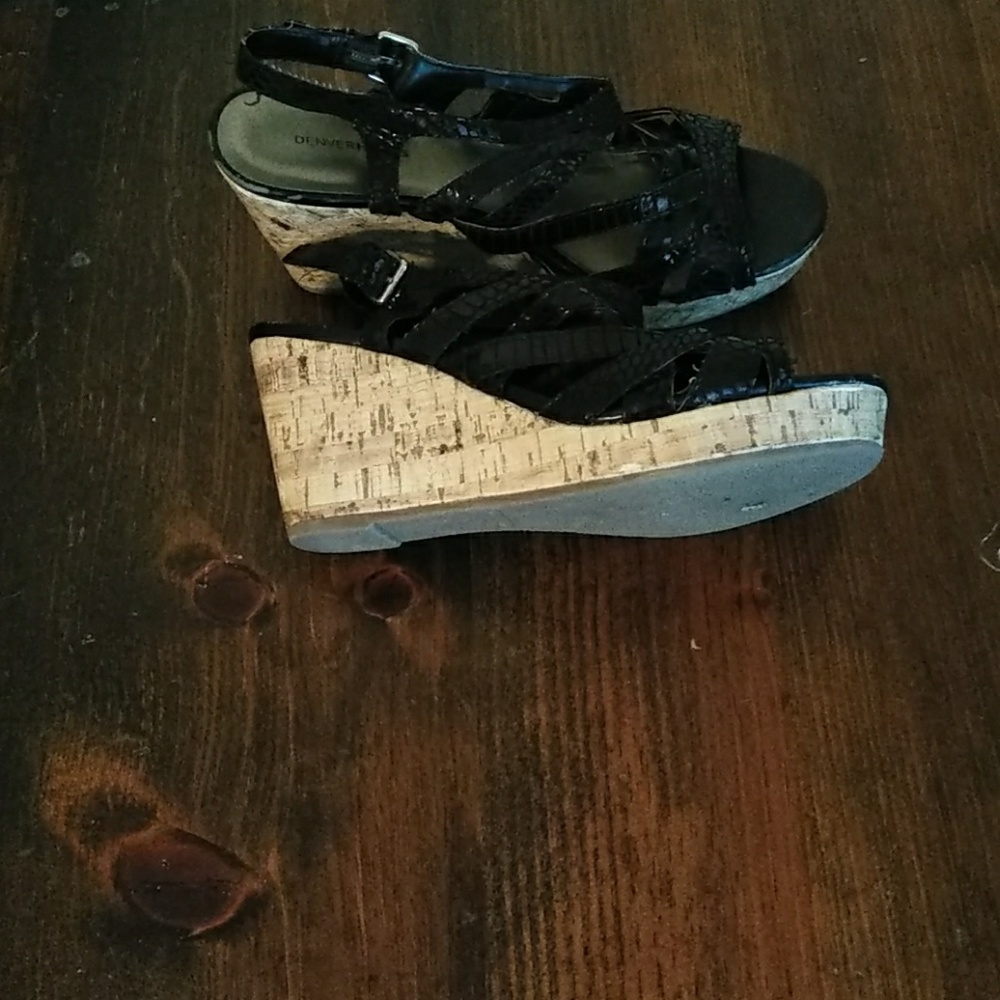 Wedge heels